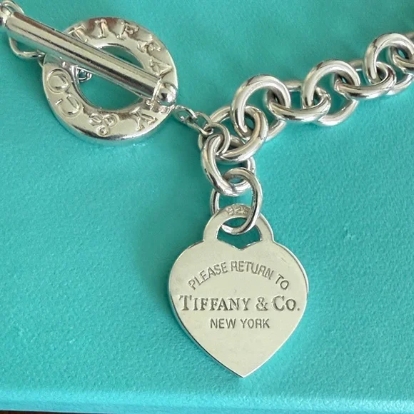 Tiffany & Co. Silver Heart Tag Toggle Necklace - Picture 4 of 10